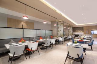 Holiday Inn Express Chengdu Wuhou New City by IHG - 4