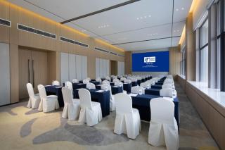 Holiday Inn Express Chengdu Wuhou New City by IHG - 2