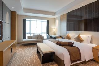 Crowne Plaza Yangzhou by IHG - 9
