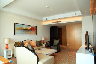 Crowne Plaza Yangzhou by IHG - 7