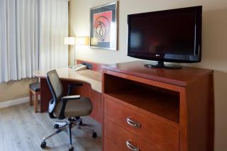 Holiday Inn Hotel & Suites Maple Grove Northwest Minneapolis-Arbor Lakes by IHG - 1