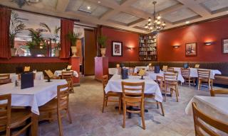 Holiday Inn Hotel & Suites Madison West - Middleton by IHG - 7