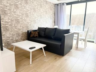 DakarByDays DBD902 Ideal for solo travelers and couples, apartment Emma - 1