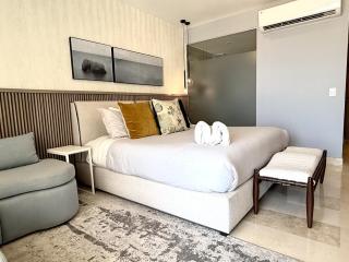 Stylish Beachfront Studio by Moikkarentals - 2