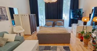 Home Suites Home - 5