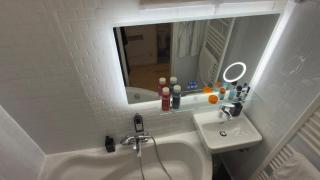 Home Suites Home - 6