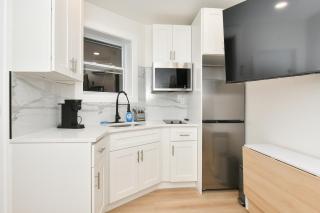 Authentic NYC 2BR Near Central Park - 2