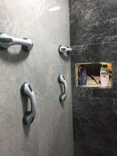 Riverside Suites - 4