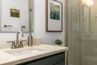 Steps to ND Stadium Luxury 5BR4BA Sleeps 13 - 1