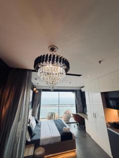 Luxury Studio with River and Sunset Views - 2