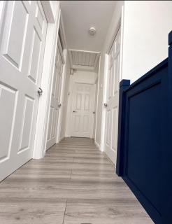 House Sleeps 7 - Free Parking & WiFi - 5