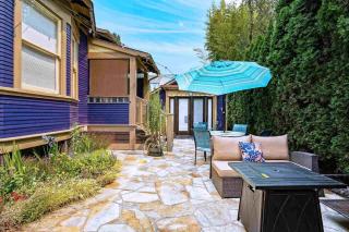 Patio Villa sleeps 14 2 kitchens gas fire pit - 0