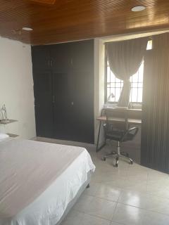 Habitacion con aire y baño privado - 2