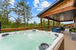 The Lazy Beaver Lodge - Hot Tub - 0