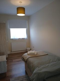 Entire 4-bed House ideal for Families & Groups - 4