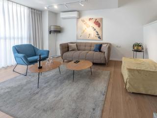 Beachfront Azure Duplex - 4