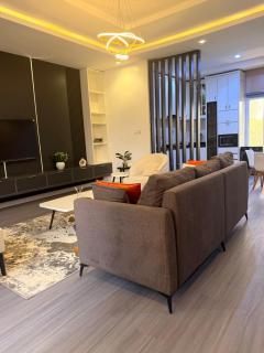 Cozy Apartment By Apex - 0
