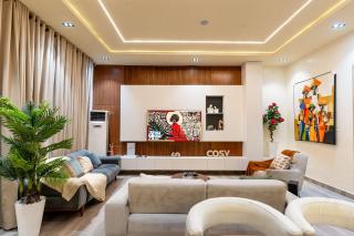Luxe Haven Luxury - 4