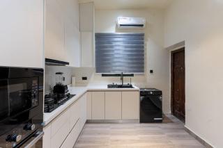 Luxe Haven Luxury - 2