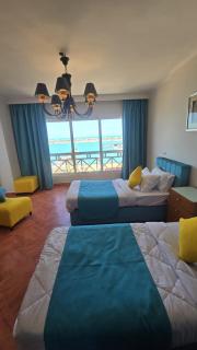 3BR Sea View Chalet Porto Towers 8th Floor - 9