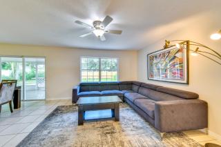 6 Mi to Dtwn! Centrally Located Sarasota Home - 0