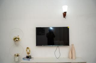 NJIRO 2BR APT NEAR VILLAGE SUPERMKT, RESTURANTs, TOWN - 5