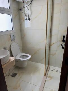 Elegant 3 Master BR Villa For Families only - 4