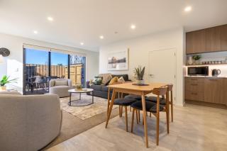 Peaceful Family CBD Stay with Car Park & EV charger - 9