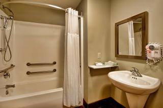 Staybridge Suites Madison - East by IHG - 9