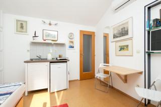 Apartments with parking space Splitska, Brac - 17023 - Postira - 2