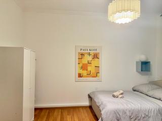 Central 2-Bedroom Apartment with Free Parking - 6