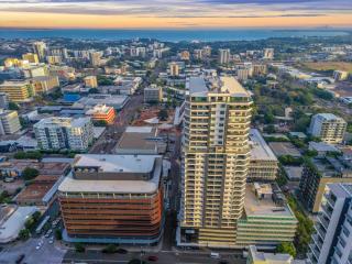 The Level 18 Life Spacious 1 Bed Apartment with Pool - 2