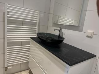 Stylish Apartment in Classy Area - 3
