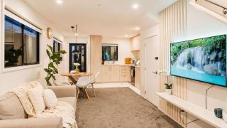 Addington Stadium Stay - Sleeps 4 - 6