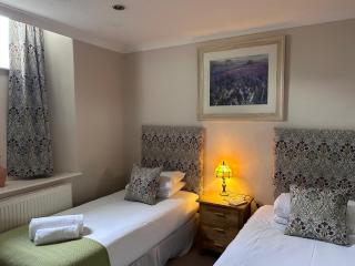 The Dolphin Hotel - 9