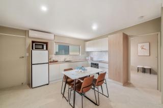 Stone and Hedge - Unit 4 - 7