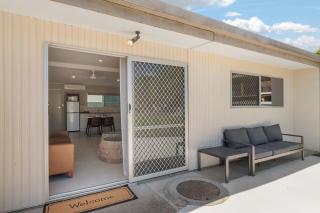 Stone and Hedge - Unit 4 - 3