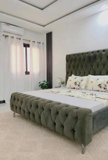 Private room with rooftop pool & mini gym - 6