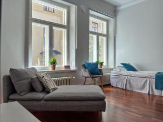 Gorgeous Apartment In Kamppi With Sauna - 1