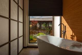 Yulong Mujianshan Homestay - 1