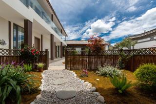 Yulong Mujianshan Homestay - 8