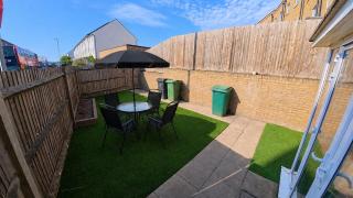 Spacious 3-Bed Modern Home in Dartford - 6
