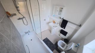 Spacious 3-Bed Modern Home in Dartford - 4