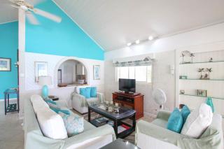 Beachfront apt on stunning paynes bay - Bora Upper - 2