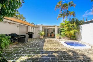4 Bed Villa with Pool Near Beach - Pavilion Villa - 5