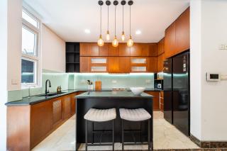 6BR Spacious Villa - Pickup - City Center - 5