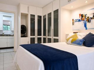 Copacabana - 5 Min da Praia - Flat com Piscina - Vaga Grátis com Manobrista - Metrô 2 Min - 1