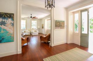 Charming Villa with Private Pool Close to Beach - Rosedale - 3