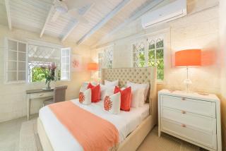 Amazing 3-bed Villa 5 mins from Beach - Palm Grove 1 - 3