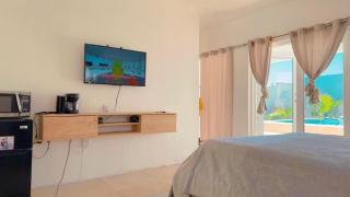 Old Harbour Oasis - 3
